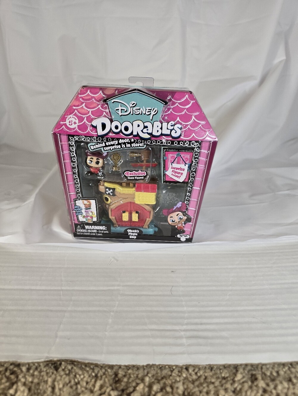 Disney Doorables Hook's Pirate Ship Mini Playset Season 1 NEW Sealed Peter Pan